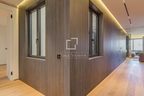 4 bedrooms apartment for sale in Barcelona, Catalonia, Spain № 4313 - photo 15