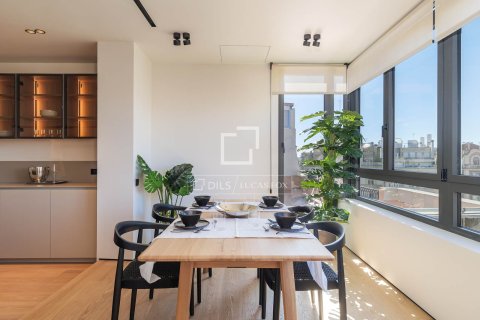 4 bedrooms apartment for sale in Barcelona, Catalonia, Spain № 4313 - photo 2
