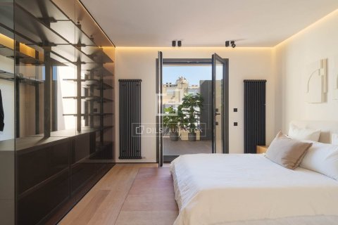 4 bedrooms apartment for sale in Barcelona, Catalonia, Spain № 4313 - photo 17