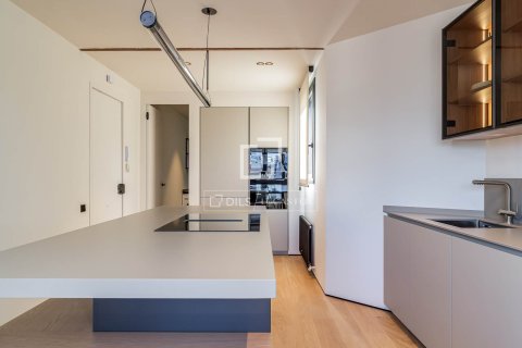 4 bedrooms apartment for sale in Barcelona, Catalonia, Spain № 4313 - photo 13