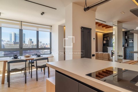 4 bedrooms apartment for sale in Barcelona, Catalonia, Spain № 4313 - photo 3