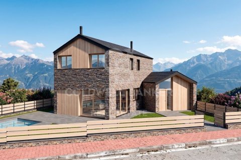 Сasa de 4 dormitorios en venta en Girona, Gerona, Cataluña, Spain № 7756