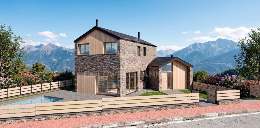 Сasa de 4 dormitorios en venta en Girona, Gerona, Cataluña, Spain № 7756