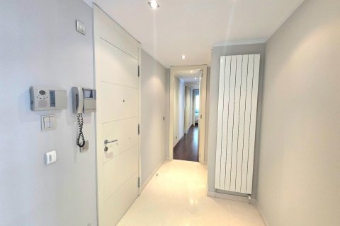 Apartamento de 3 dormitorios en venta en Principado De Andorra (Ninguna Poblacion Tiene C.P.), Lérida, Cataluña, Spain № 7755 - foto 22