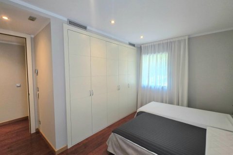 Apartamento de 3 dormitorios en venta en Principado De Andorra (Ninguna Poblacion Tiene C.P.), Lérida, Cataluña, Spain № 7755 - foto 14