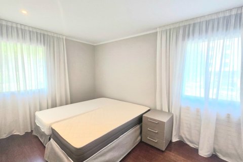 Apartamento de 3 dormitorios en venta en Principado De Andorra (Ninguna Poblacion Tiene C.P.), Lérida, Cataluña, Spain № 7755 - foto 12