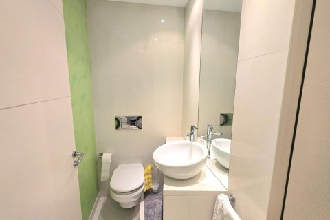 Apartamento de 3 dormitorios en venta en Principado De Andorra (Ninguna Poblacion Tiene C.P.), Lérida, Cataluña, Spain № 7755 - foto 8