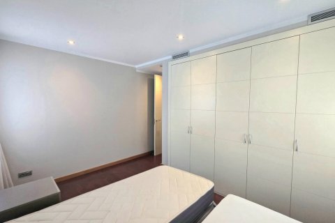 Apartamento de 3 dormitorios en venta en Principado De Andorra (Ninguna Poblacion Tiene C.P.), Lérida, Cataluña, Spain № 7755 - foto 13