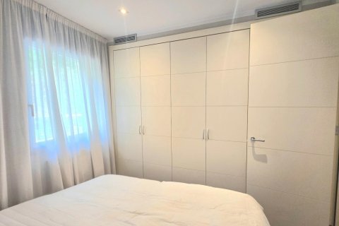 Apartamento de 3 dormitorios en venta en Principado De Andorra (Ninguna Poblacion Tiene C.P.), Lérida, Cataluña, Spain № 7755 - foto 11