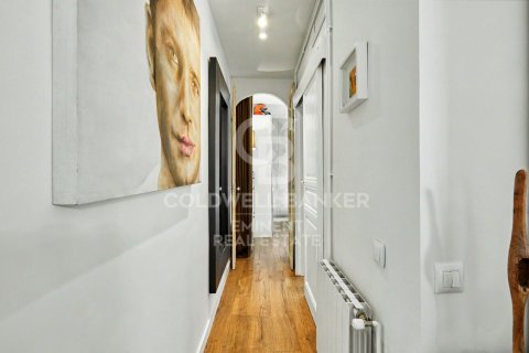 Apartamento de 1 dormitorio en venta en Barcelona, Cataluña, Spain № 7758 - foto 6