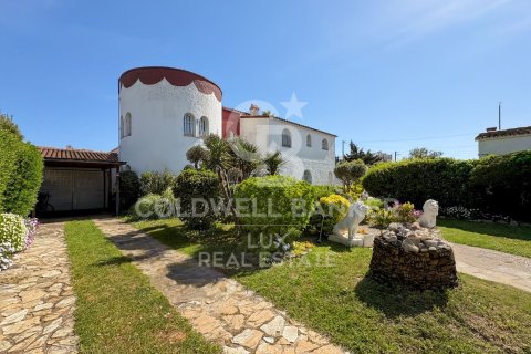 Villa de 7 dormitorios en venta en Empuriabrava, Gerona, Cataluña, Spain № 7759 - foto 25