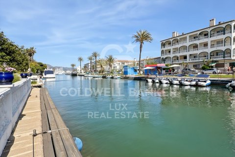 Villa de 7 dormitorios en venta en Empuriabrava, Gerona, Cataluña, Spain № 7759 - foto 28