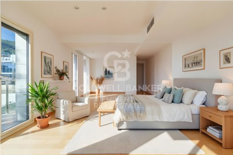 Ático de 3 dormitorios en venta en Barcelona, Cataluña, Spain № 7760 - foto 5