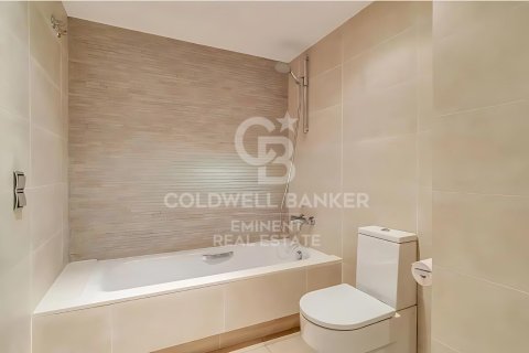 Ático de 3 dormitorios en venta en Barcelona, Cataluña, Spain № 7760 - foto 20