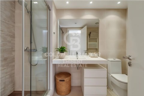 Ático de 3 dormitorios en venta en Barcelona, Cataluña, Spain № 7760 - foto 16