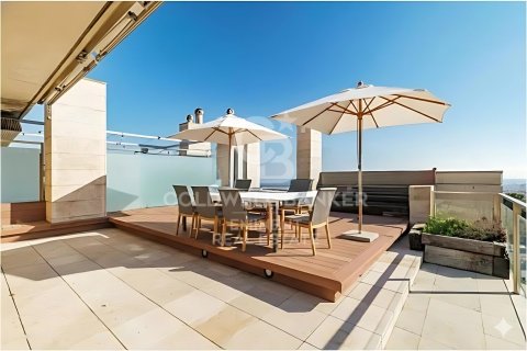 Ático de 3 dormitorios en venta en Barcelona, Cataluña, Spain № 7760 - foto 12