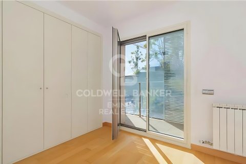 Ático de 3 dormitorios en venta en Barcelona, Cataluña, Spain № 7760 - foto 19