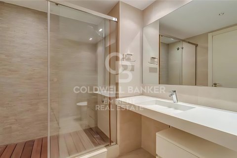 Ático de 3 dormitorios en venta en Barcelona, Cataluña, Spain № 7760 - foto 15