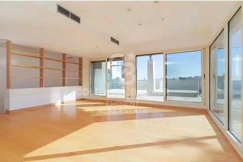 Ático de 3 dormitorios en venta en Barcelona, Cataluña, Spain № 7760 - foto 2