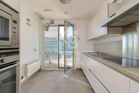 Ático de 3 dormitorios en venta en Barcelona, Cataluña, Spain № 7760 - foto 23