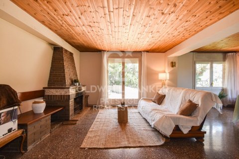 Сasa de 4 dormitorios en venta en Esplugues de Llobregat, Barcelona, Cataluña, Spain № 7754 - foto 5
