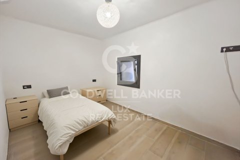 Dúplex de 3 dormitorios en venta en Girona, Gerona, Cataluña, Spain № 7757 - foto 17