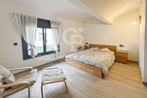 Dúplex de 3 dormitorios en venta en Girona, Gerona, Cataluña, Spain № 7757 - foto 21