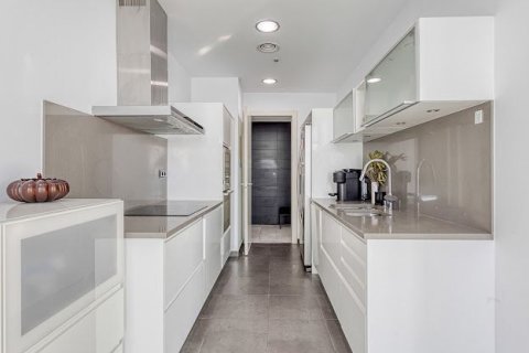 Apartamento de 3 dormitorios en venta en Diagonal Mar, Barcelona, Cataluña, Spain № 1165 - foto 14