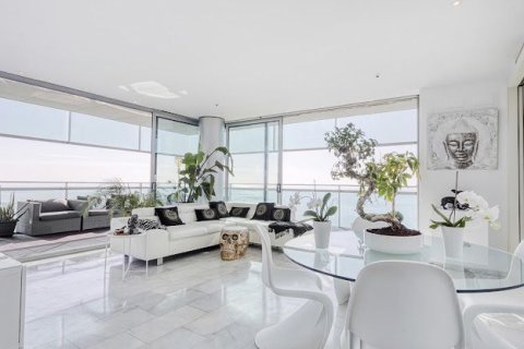 Apartamento de 3 dormitorios en venta en Diagonal Mar, Barcelona, Cataluña, Spain № 1165 - foto 10