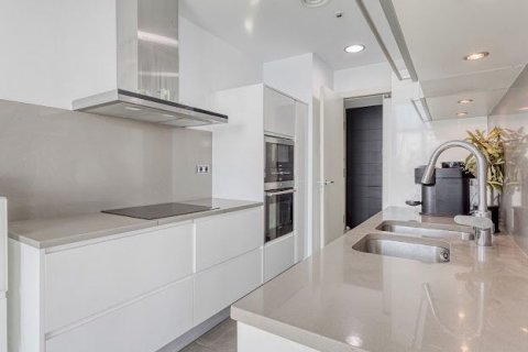 Apartamento de 3 dormitorios en venta en Diagonal Mar, Barcelona, Cataluña, Spain № 1165 - foto 15