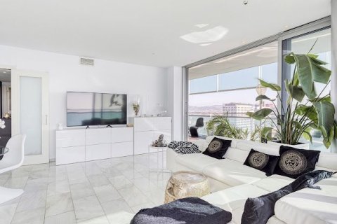 Apartamento de 3 dormitorios en venta en Diagonal Mar, Barcelona, Cataluña, Spain № 1165 - foto 17