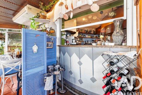 Propiedad comercial de 317 m² en venta en Sant Pol de Mar, Barcelona, Cataluña, Spain № 4693 - foto 14