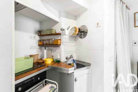 Propiedad comercial de 317 m² en venta en Sant Pol de Mar, Barcelona, Cataluña, Spain № 4693 - foto 24