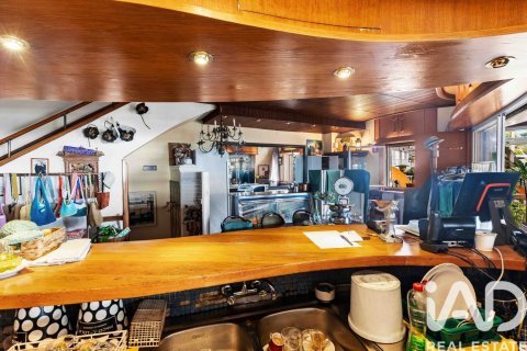 Propiedad comercial de 317 m² en venta en Sant Pol de Mar, Barcelona, Cataluña, Spain № 4693 - foto 18