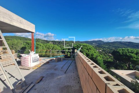 4 bedrooms villa for sale in Sant Andreu de Llavaneres, Barcelona, Catalonia, Spain № 4100 - photo 11