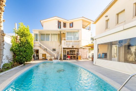 Villa de 5 dormitorios en venta en Castelldefels, Barcelona, Cataluña, Spain № 4098