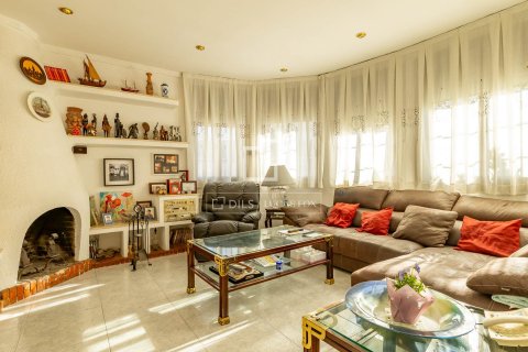 5 bedrooms villa for sale in Castelldefels, Barcelona, Catalonia, Spain № 4098 - photo 4