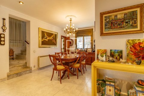 5 bedrooms villa for sale in Castelldefels, Barcelona, Catalonia, Spain № 4098 - photo 8