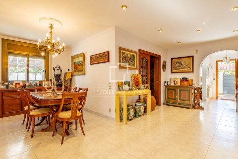 5 bedrooms villa for sale in Castelldefels, Barcelona, Catalonia, Spain № 4098 - photo 11