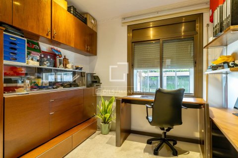 5 bedrooms villa for sale in Castelldefels, Barcelona, Catalonia, Spain № 4098 - photo 17