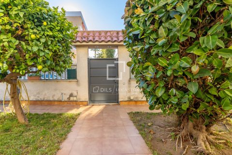 5 bedrooms villa for sale in Castelldefels, Barcelona, Catalonia, Spain № 4098 - photo 3