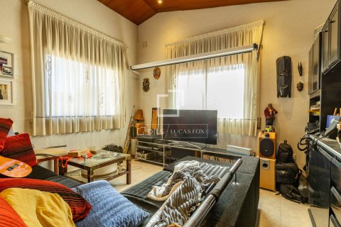 5 bedrooms villa for sale in Castelldefels, Barcelona, Catalonia, Spain № 4098 - photo 25