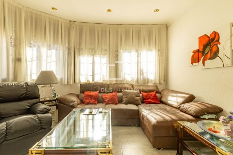 5 bedrooms villa for sale in Castelldefels, Barcelona, Catalonia, Spain № 4098 - photo 5