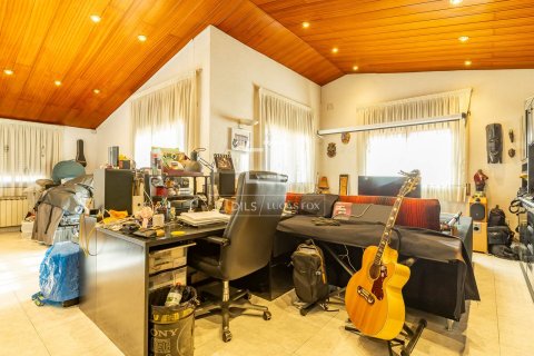 5 bedrooms villa for sale in Castelldefels, Barcelona, Catalonia, Spain № 4098 - photo 24