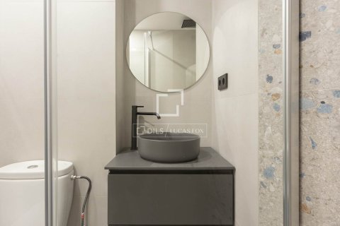 Купить квартиру в Барселона, Испания с 3 спальни, 63м², № 4097 - фото 28