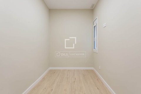 Купить квартиру в Барселона, Испания с 3 спальни, 63м², № 4097 - фото 16