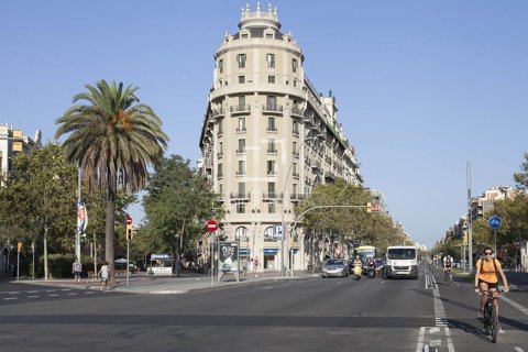 Apartamento de 4 dormitorios en venta en Barcelona, Cataluña, Spain № 4102 - foto 11