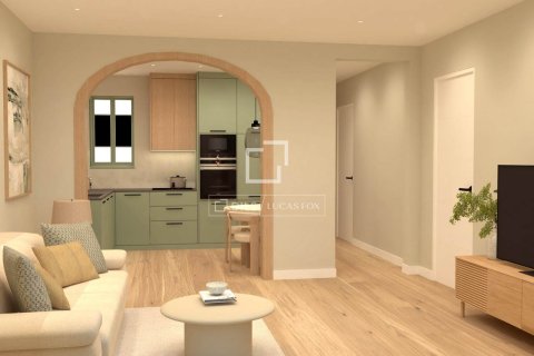 Apartamento de 4 dormitorios en venta en Barcelona, Cataluña, Spain № 4102 - foto 4