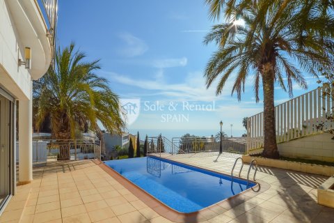 Купить дом в Льорет-де-Мар, Испания с 3 спальни, 321м², № 6744 - фото 2