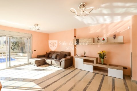 Купить дом в Льорет-де-Мар, Испания с 3 спальни, 321м², № 6744 - фото 4